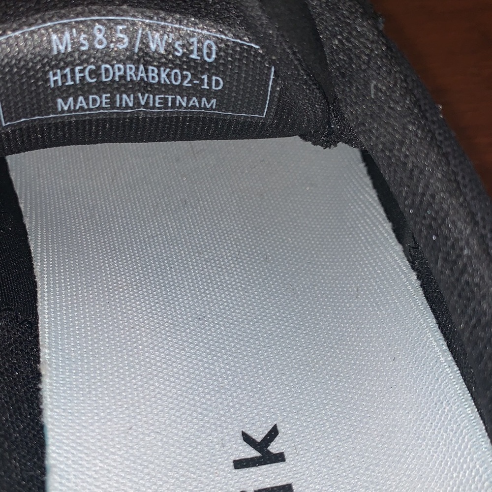 KIZIK PRAGUE SIZE 10 HANDS FREE ALL BLACK ATHLETIC SHOES - Picture 6 of 12